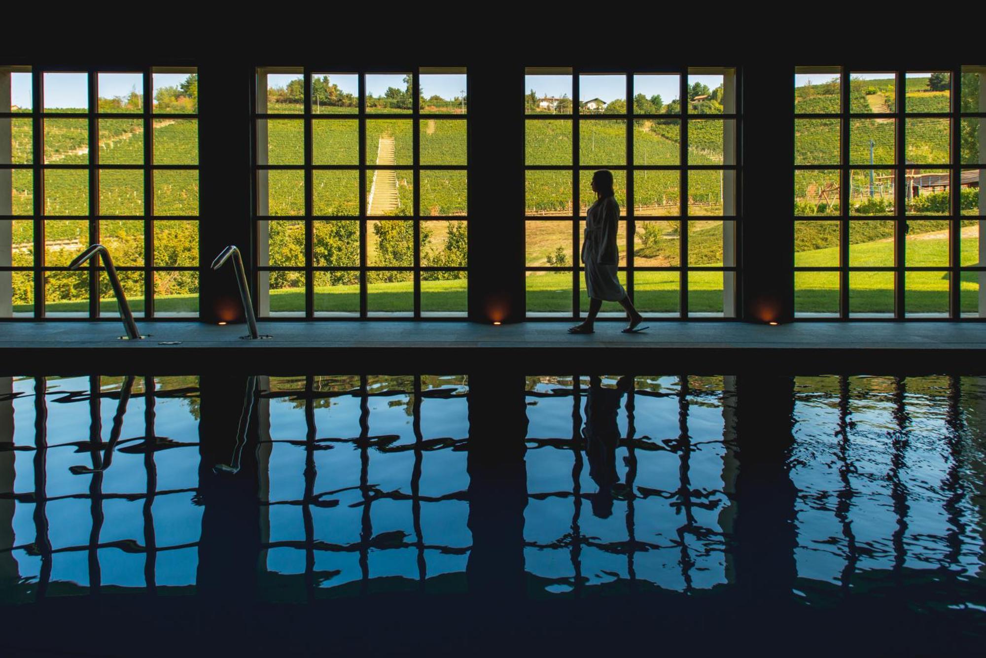 Reva Resort Monforte D'Alba Exterior photo