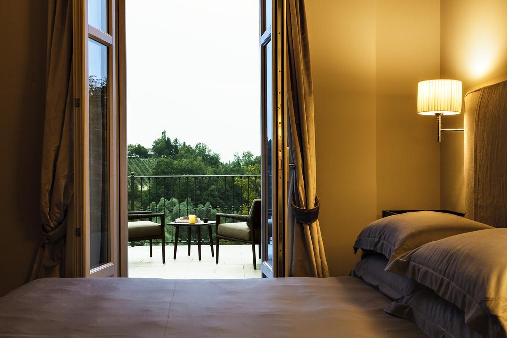 Reva Resort Monforte D'Alba Exterior photo