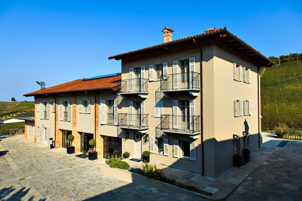 Reva Resort Monforte D'Alba Exterior photo