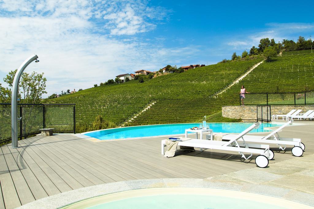 Reva Resort Monforte D'Alba Exterior photo